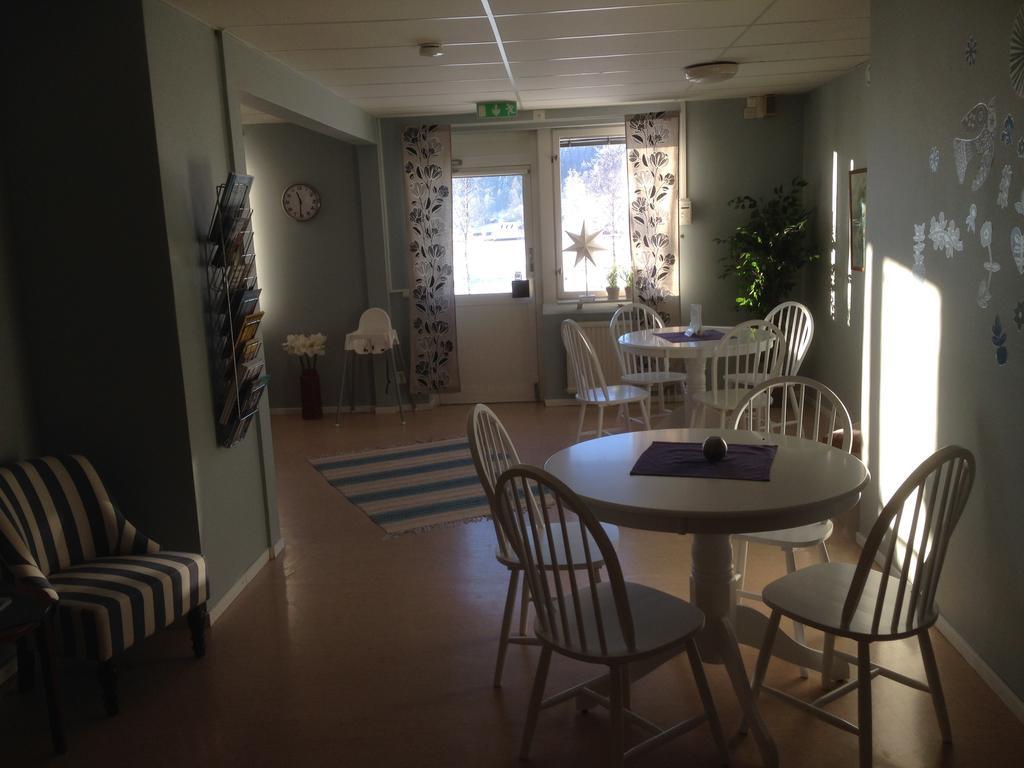 Docksta Hotell Bagian luar foto