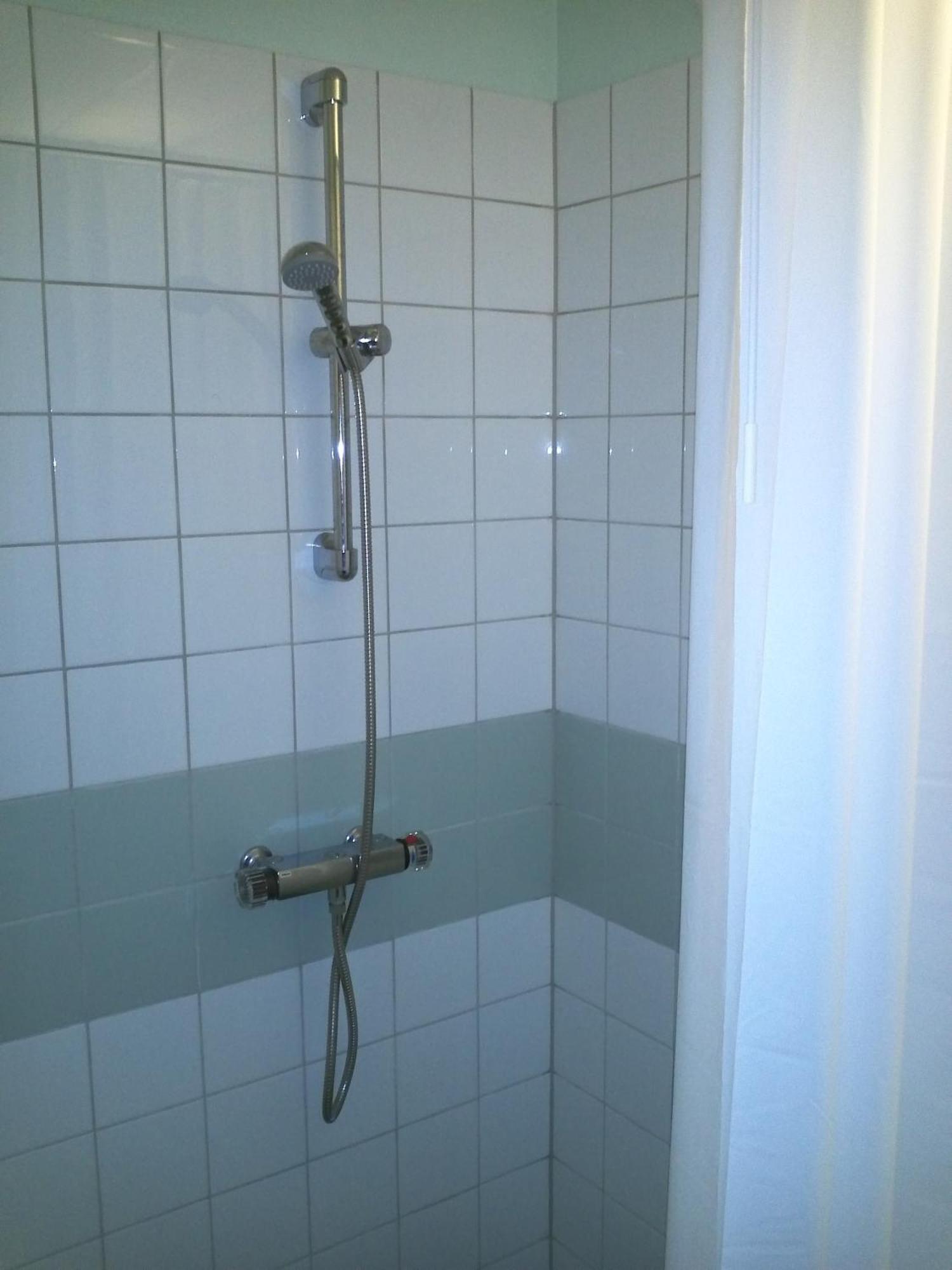 Docksta Hotell Bagian luar foto