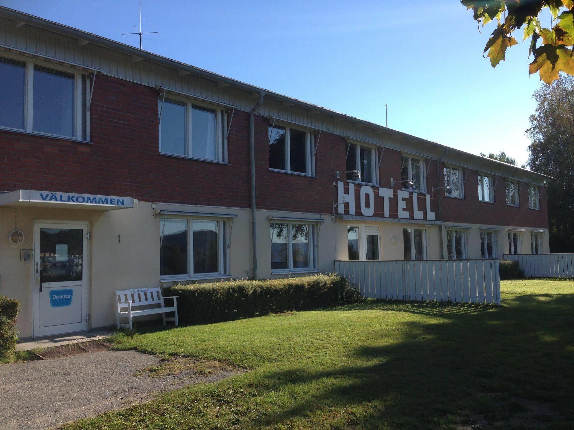 Docksta Hotell Bagian luar foto