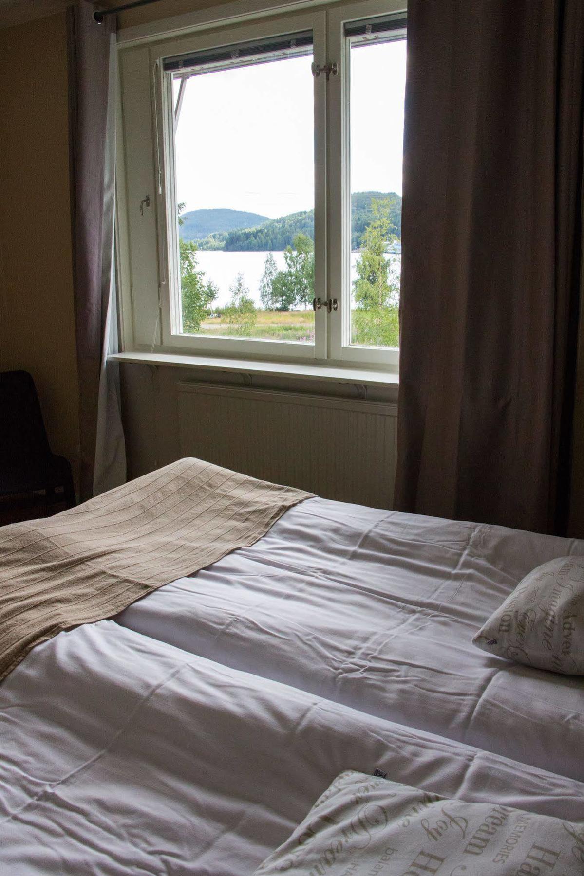 Docksta Hotell Bagian luar foto