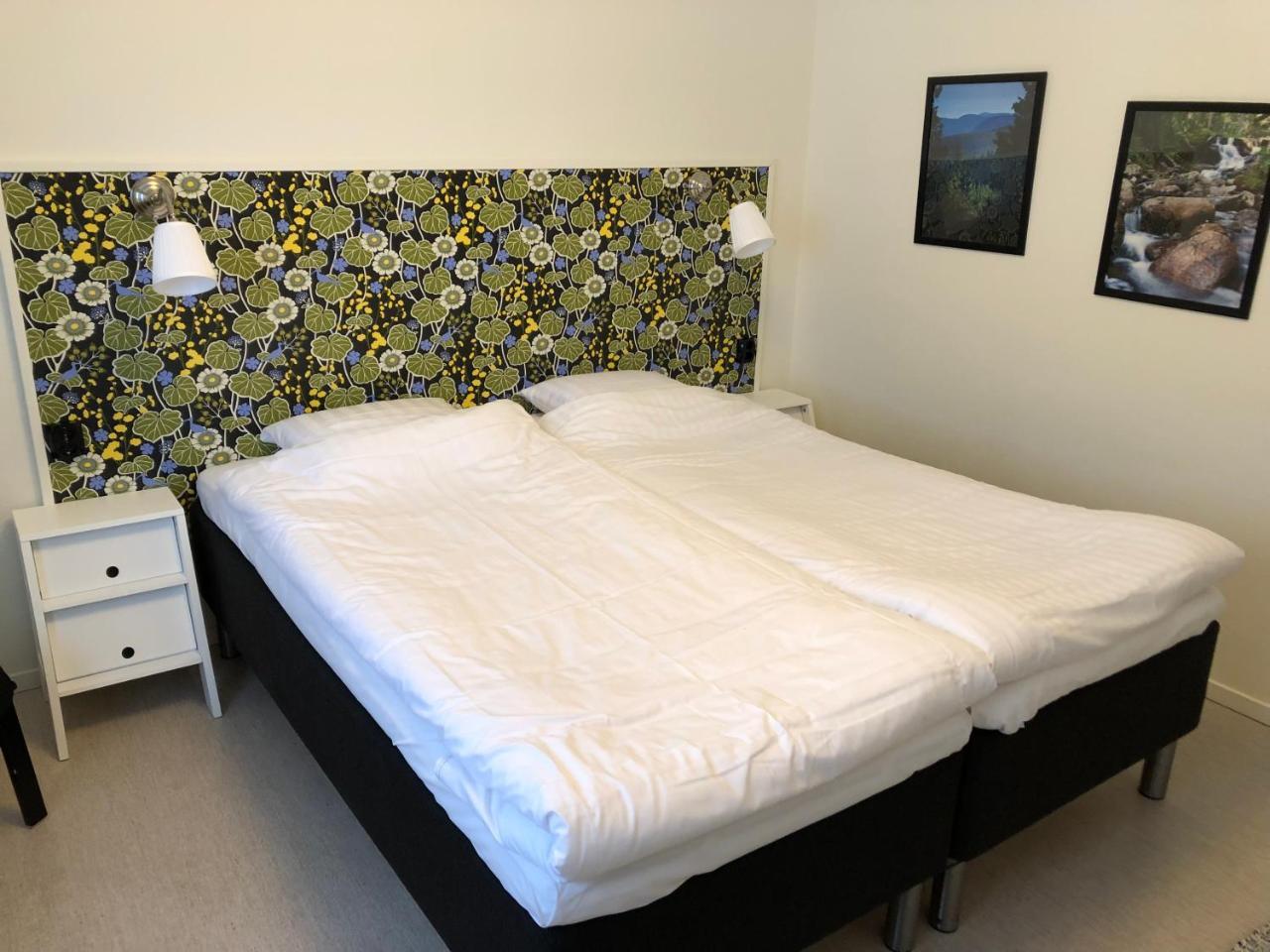 Docksta Hotell Bagian luar foto